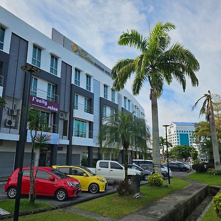 Dehome Boutique Hotel Kuching Exterior foto